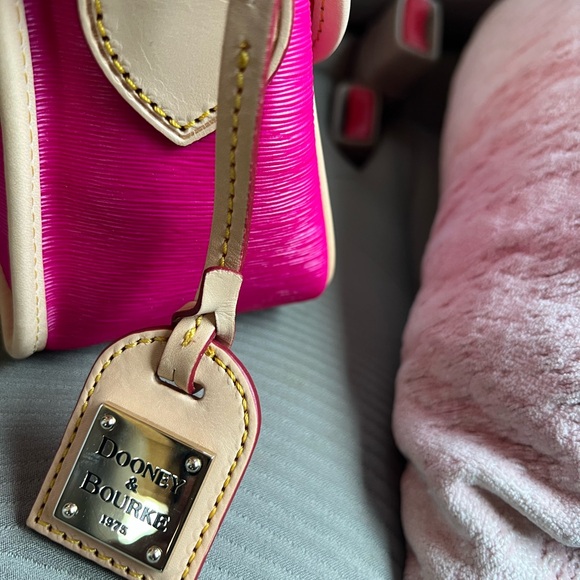 NWT Dooney & Bourke Large Hot Pink Equestrian - Picture 5 of 8